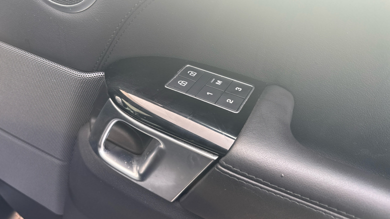 Land Rover Range Rover Sport 3.0 D300 HSE Silver 5dr Auto Diesel Estate